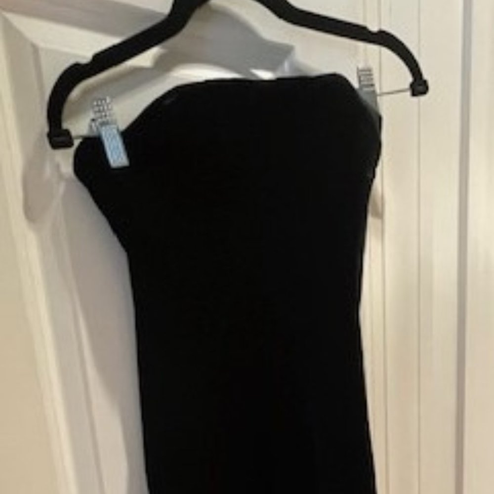 Ralph Lauren Collection Black Velvet Strapless Gown | Size 2